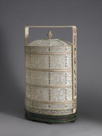 图片[2]-Ivory four-tiered food carrying case in openwork relief, second half of 18th century to early 19th century-China Archive